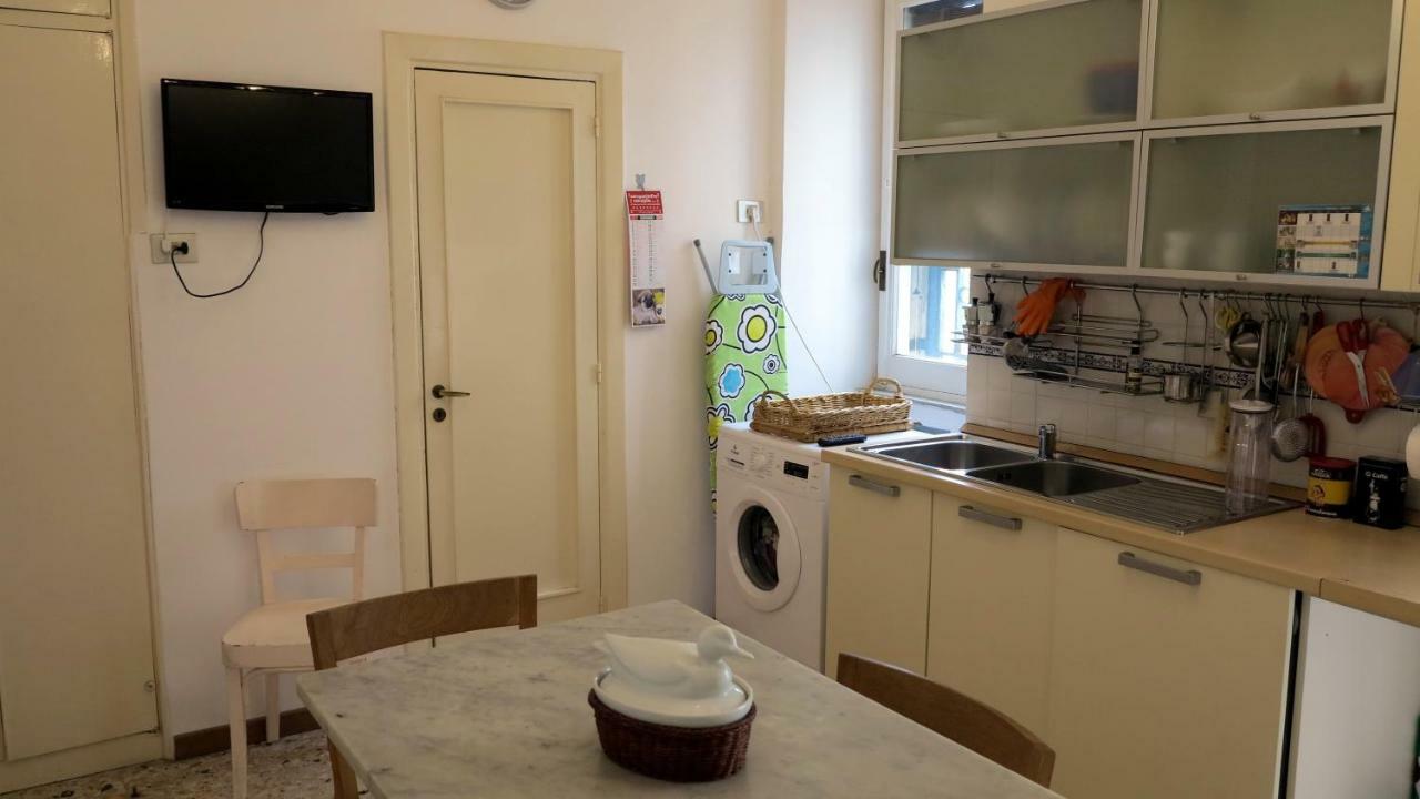 נאפולי Spacious Panoramic Apartment - Half Way Center-Vomero District מראה חיצוני תמונה